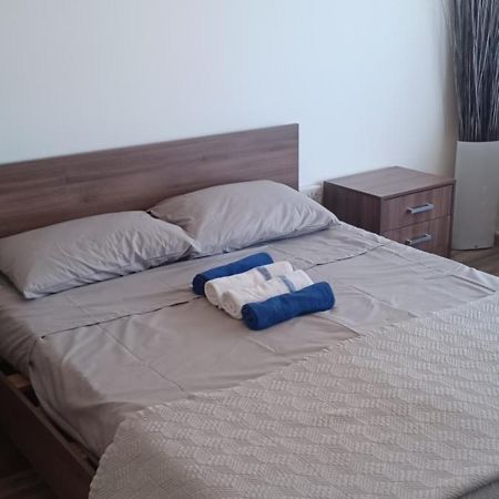 Panoramic Sea View Apartments Larnaca Bagian luar foto