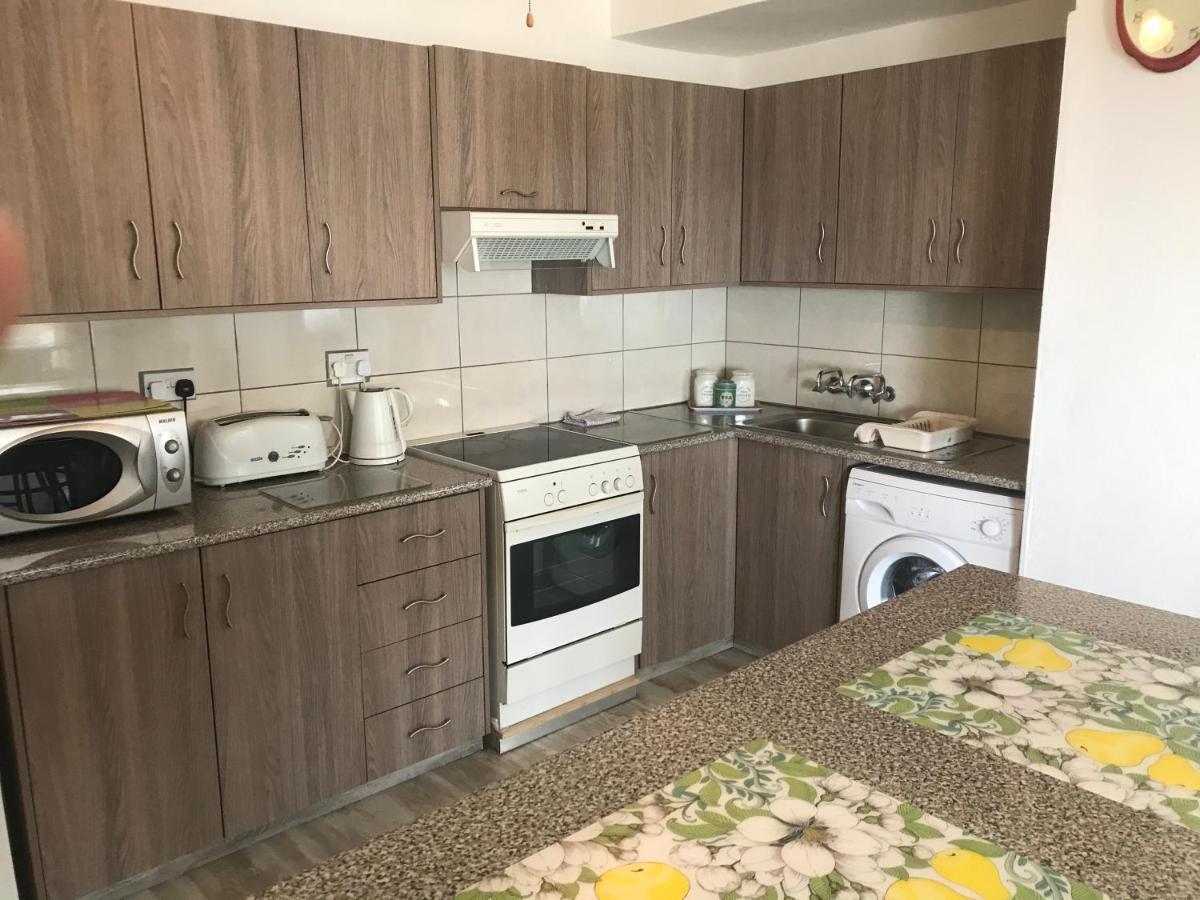 Panoramic Sea View Apartments Larnaca Bagian luar foto
